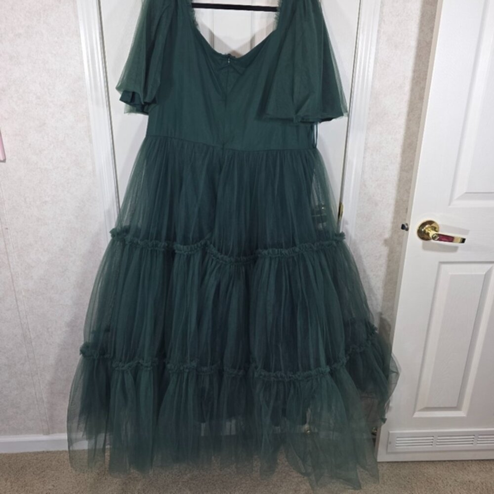 NEW AND NEVER WORN - JessaKae Ophelia Green Dress - Size 3XL - Picture 4 of 6